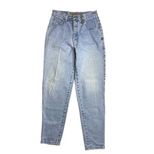 Levi’s 900 Series Women’s High-Waisted Tapered Jeans | Size 28